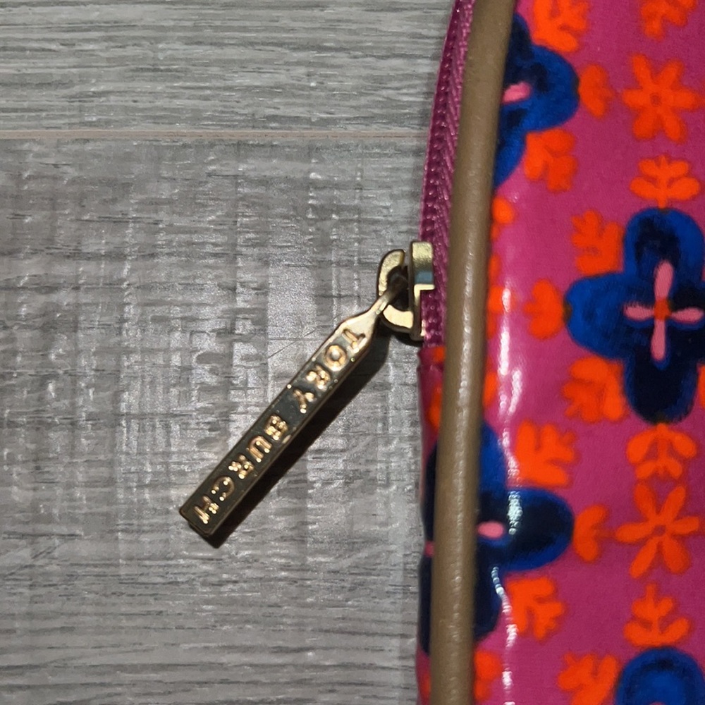 Tory Burch IPad Case - Picture 4 of 5